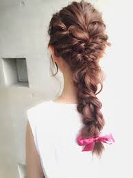 手軽で可愛い 簡単なのに凝って見えるヘアアレンジ hair 結婚式 ヘアスタイル お呼ばれ ロング ウェディング ヘアスタイル 結婚式 ヘアスタイル お呼ばれ