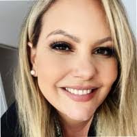 Nadia Kast's Instagram, Twitter & Facebook