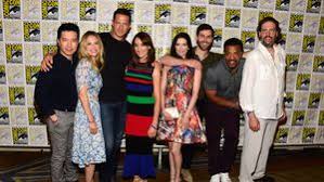 Born in milwaukee, wisconsin, giuntoli was raised in the st. Grimm David Giuntoli Elizabeth Tulloch Erwarten Ein Baby Promiflash De