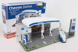 Additionally, customers can use the chevron with techron station finder app to locate stations and stay up to date with promotions. Amazon Com Daron Chevron Gas Station Playset Toys Games