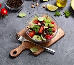 Salade De Lentilles Froide En 9 Recettes Faciles A Tester En 2020 Idee Recette Salade Salade De Lentilles Salade De Printemps