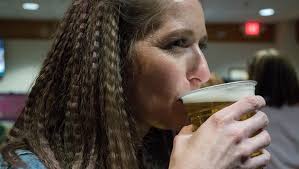 Mom Prom: Stepping out for charity and a good time.