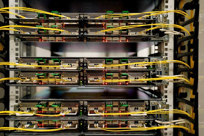 Five debt hotspots in the AI data centre boom | Reuters