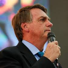 Ex-ministros pedem que Bolsonaro explique acusação de pedofilia