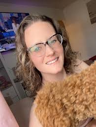 I kinda want this shirt just because the design is totally a dog!🐶 💖🐶