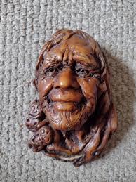 THE CARVER A D 52 by Alan Davey & Co LTD Resin Maori Warrior 22cm weight  1kg £37.12