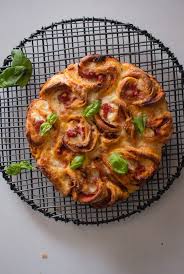We enjoyed ours topped generously with fresh basil and with a side of pizza sauce. Easy Pull Apart Pizza Rose Bread Recipe An Italian In My Kitchen
