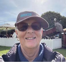 New host admins appointed to urban sketchers group