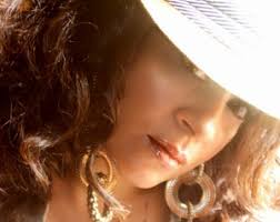 Thea Austin interview by Tavi Meran