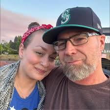 Cole Hocker. Olympic Gold Medalist. Welcome back! #GoDucks