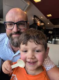 Lunch stops near highway 400 and 69?