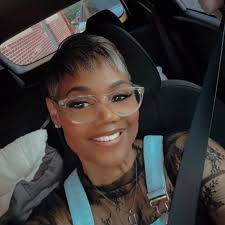 Where to rent a suite for esthetician services in Grand Rapids area?