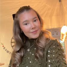 So happy and proud to be able to say I am now a fully qualified  solicitor!!👩‍⚖️⚖️