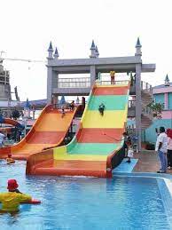 Berkonsepkan magis dan fantasi dengan rekaan seni bina pantai klasik, taman tema yang dimiliki syarikat tempatan, halim mazmin group muncul sebagai taman tema pertama di pulau terkenal itu. Splash Out Langkawi Taman Tema Air Pertama Di Pulau Langkawi Lokasi Percutian