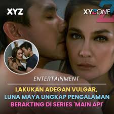 Luna Maya Main Api
