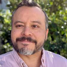 Oscar Fabian's Instagram, Twitter & Facebook