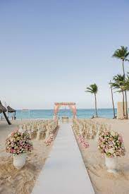 Beach Wedding Venue 45 Beautiful Ideas For Wedding At The Beach Romantic Beach Wedding Dream Beach Wedding Wedding Venues Beach