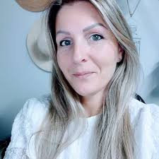 Vanessa Bouchard (@chill_vaness) • Instagram photos and videos