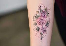 We Found 25 Of The Coolest Geometric Tattoos On Instagram Geometric Flower Tattoo Small Geometric Tattoo Geometric Tattoo Simple
