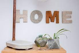 These diy cardboard crafts can give your room a complete makeover! Diy Cardboard And Thread Letters For Home Decor Shelterness