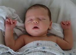 Resultado de imagen para bebe durmiendo