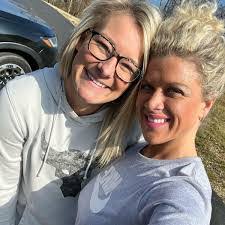 Shauna Tanner's Instagram, Twitter & Facebook