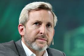 Tras un análisis de adn en donde se tomo una muestra de un pelo del ex bigote del candidato a presidente mauricio macri, se sostiene que es el hermano perdido de la usurpadora. Rogelio Frigerio Sobre El Liderazgo De Mauricio Macri No Hay Que Sacarlo De La Cancha La Nacion