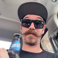 Are there any 19 ft California performance gullwings for sale?