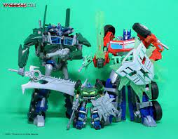 Bbts offers a massive selection of hasbro and takara transformers toys as well as a wide variety of licensed tf goods from many other manufacturers. Green Optimus Prime Toy Online