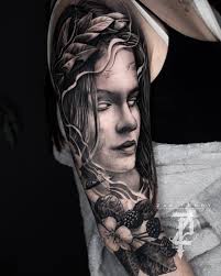 Persephone tattoo I got to do the other day. Half healed half fresh.