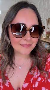 ✨ Scopri subito le novità appena arrivate su Glowystore.com 💎 Perfette per  dare un tocco unico ai tuoi look estivi! 🌞 E non dimenticare: su tutto il  sito hai il 20% di