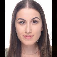 Jennifer Filippi's Instagram, Twitter & Facebook