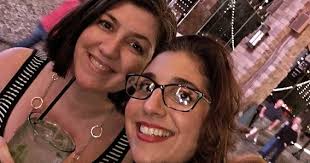 Ten years of Jen. I really can't believe it. Ten years as my right hand  woman. Ride or die. 116 weddings that she's been a part of planning. Green  Apple doesn't happen