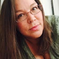 Dina Stuart (@stu7gd)