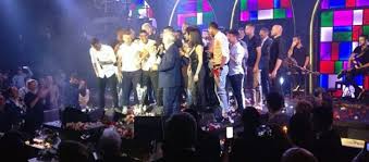 Ο άνχελ κρέσπο στην πρόκληση των 90 δευτερολέπτων. O Sabbidhs Rainei Me Loyloydia Thn Paola Kai Bazei Fwtia Sthn Pista Binteo Pronews