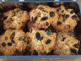 Cookies Amandes Sesame Raisins Noix Recette Cookies Recette Recette Dessert Gateaux A L Avoine Sains