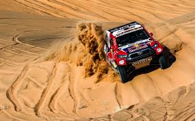 Direction l'hippodrome du val d'or pour l'événement de ce 1er mai, un prix de l'autoroute de l'ouest réunissant 16 chevaux de 4 ans et plus sur 2100 m. Al Attiyah Vainqueur Peterhansel Solide Leader Etape 11 Dakar 2021