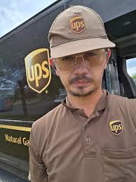 Hey, I'm finally turning my hobby into a little side hustle. If you could  give a look at my new page possibly a like and a follow to support a fellow  RC