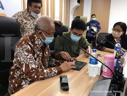 Saat ini, sri purnomo tengah menjalani isolasi mandiri di rumah dinas. Bupati Sleman Positif Corona Setelah Divaksin Covid 19 Pekan Lalu Ini Kata Dinkes