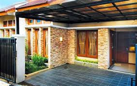 Dengan memiliki tekstur berwarna hitam batu candi sangat cocok di aplikasikan pada tiang teras depan. Desain Rumah Minimalis Tampak Depan Dengan Batu Alam Sinergi Stone