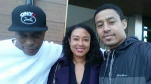 Especially in the movie seventeen again starring alongside tia and tamera mowry. Mark Taylor On Twitter Me N Big Sis In Losangeles Never Kno Who U Ll Run In2 Iamstickyfingaz Kimmy Thenightof Rizahmed Stickyfingaz