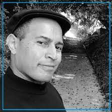 Derrick Luckett's Instagram, Twitter & Facebook