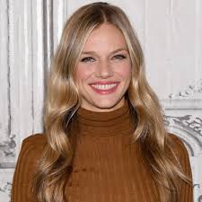 The Chew': Daphne Oz Leaving ABC Cooking Talk Show