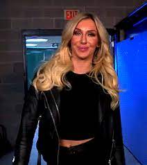 Queen Of Wwe Charlotte Flair Wwe Charlotte Flair Wwe Female Wrestlers