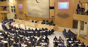 I dag klockan 10 sammanträder riksdagen för att rösta om misstroendeförklaringen mot stefan löfven och regeringen. 8 Sidor Spannande Omrostning I Nasta Vecka