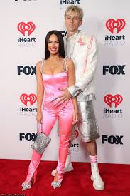 5/17/2020 8:40 am pt launch gallery. Freedomroo Megan Fox And Machine Gun Kelly Are Renting A Massive 30 000 Per Month Airbnb In Sherman Oaks Australiannewsreview