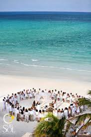 Casual Beach Wedding Setup No Chairs Google Search Beach Wedding Setup Wedding Beach Ceremony Circle Wedding Ceremonies