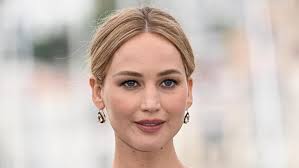 Jennifer Lawrence attend son deuxième enfant