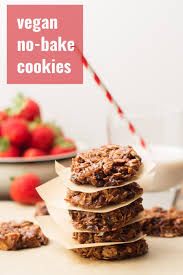 These Scrumptious Vegan No Bake Cookies Are Fully Loaded With Peanut Butter Oats Coconut Raisins In 2020 Vegan Dessert Recipes Vegan No Bake Cookies No Bake Cookies