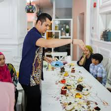 Audiences were not only being served with tasty food, but there were clown show, magician show and face. Dato Fazley Yaakob On Twitter My Game App Chef Fazley S Kitchen Is Launched On Ios App Store Amp Google Play Store And It S On The News Too Https T Co Wsem5dcryb Https T Co Wnnljppdjx Https T Co Jn23wzupic Twitter